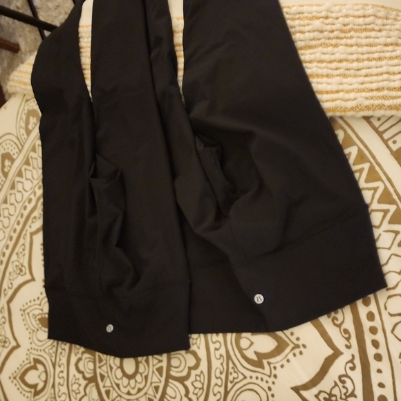 SOLD Pair of Lululemon Yoga Pants Rare Size 14 (New without tags) - Picture 7 of 7